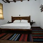 Guest house Kyshta Za Gosti Gospodevi 3*