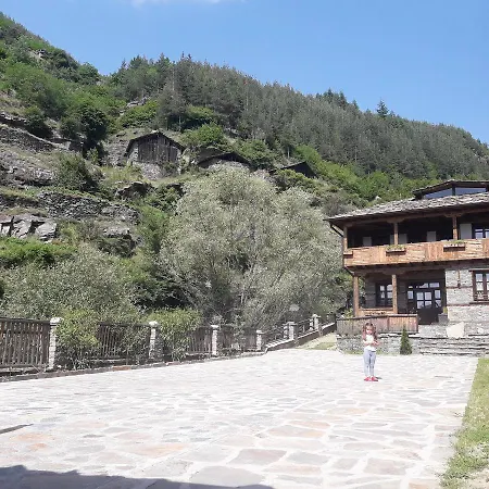 Kyshta Za Gosti Gospodevi